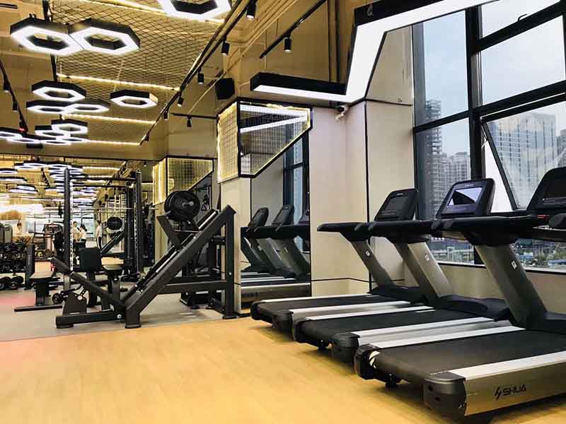 健身房器材